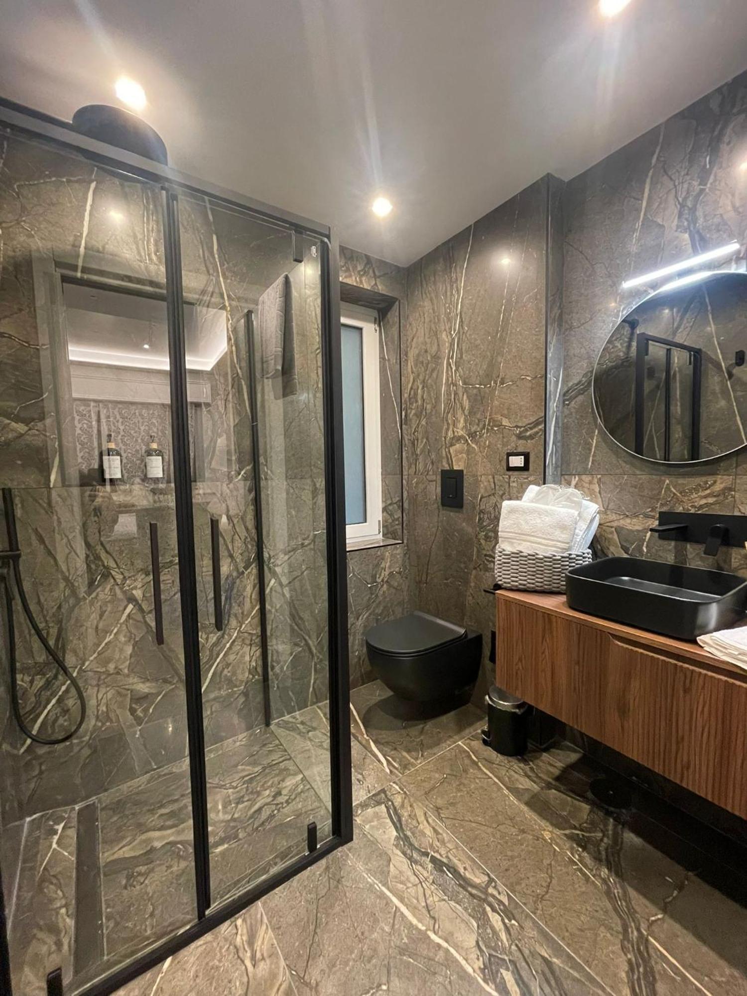 Toledo106 Luxury - Comfy * Napoli